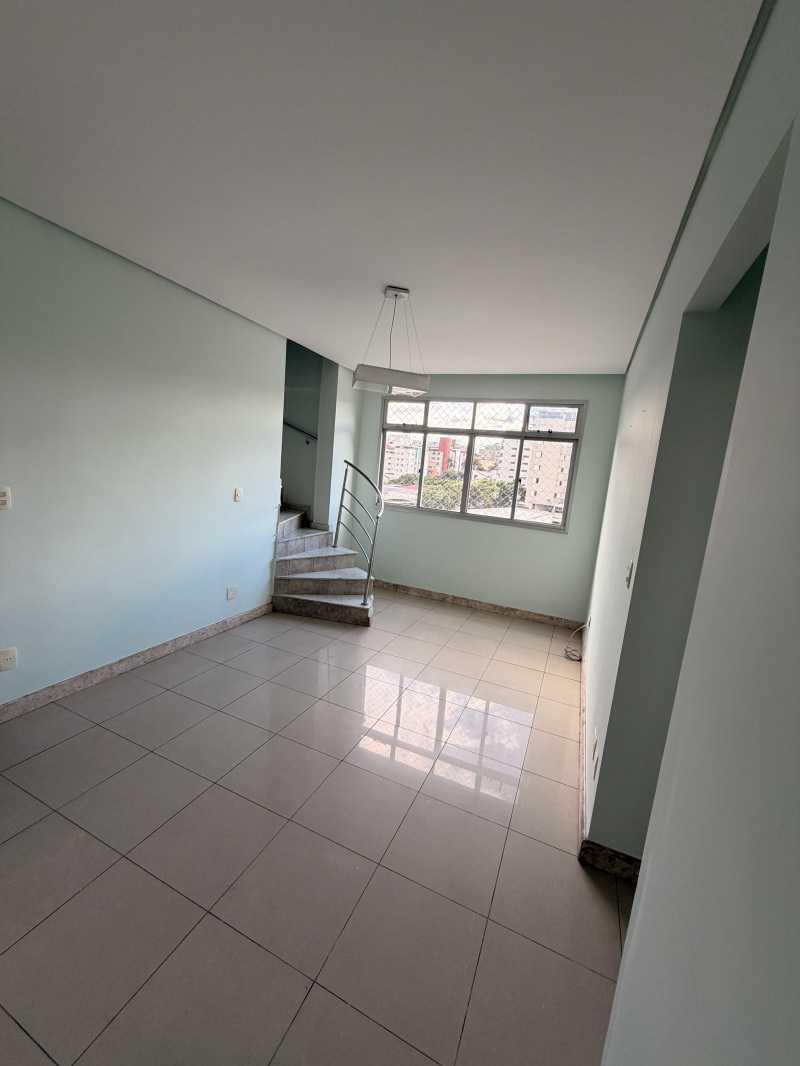 Cobertura, Santa Rosa, 3 Quartos, 2 Vagas, 1 Suíte