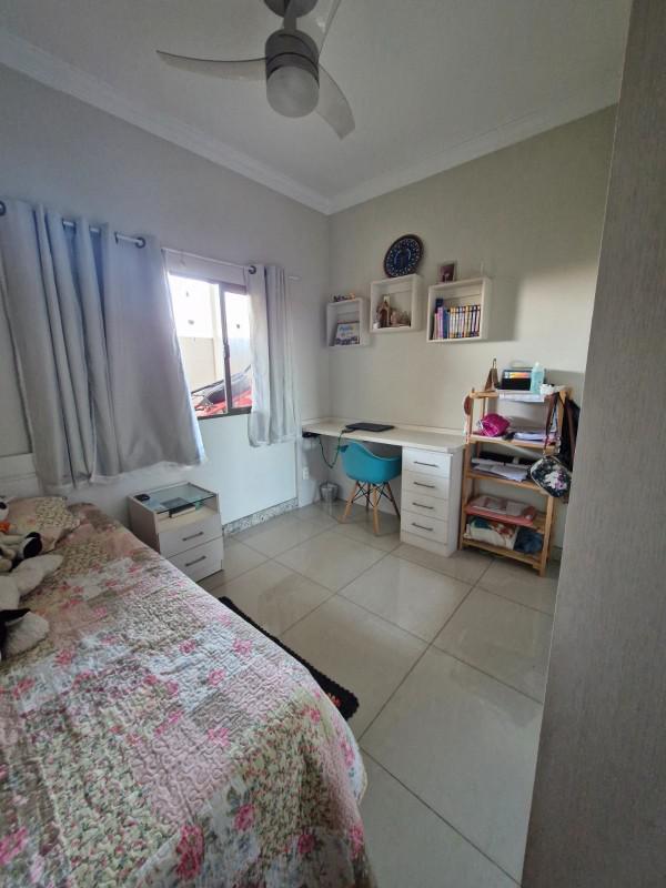 Casa, Petropolis, 3 Quartos, 4 Vagas, 1 Suíte