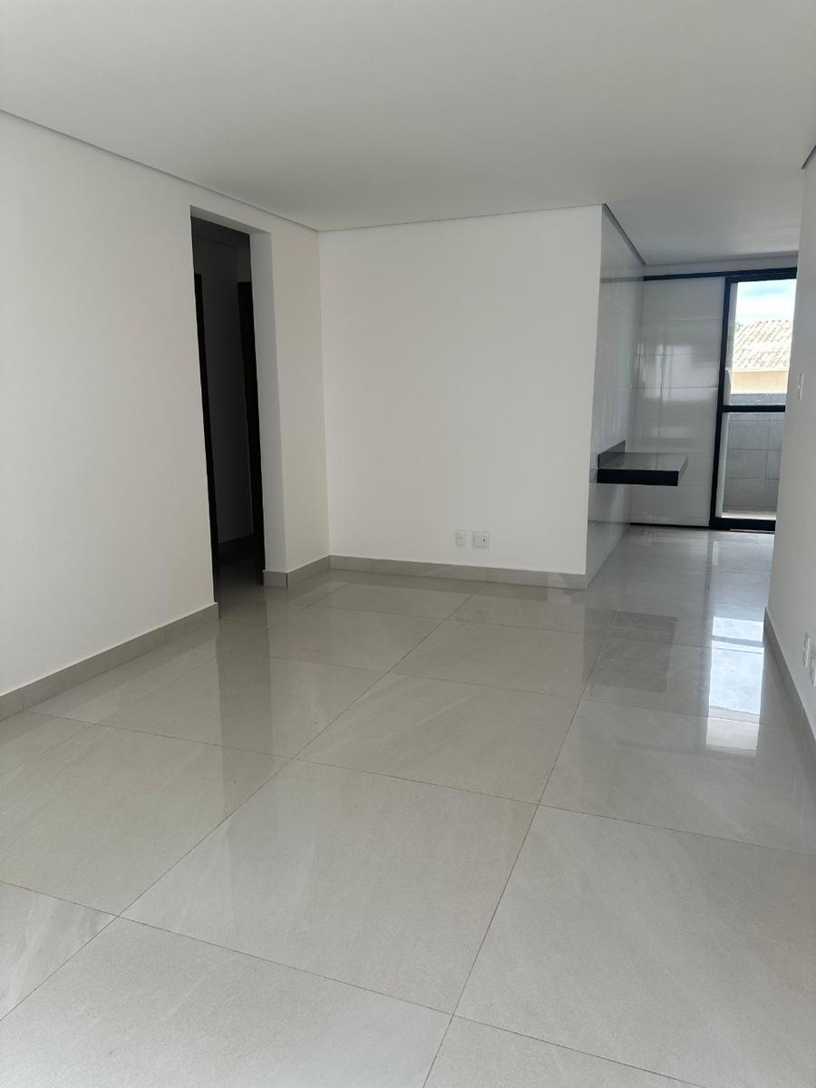 Fazenda, Itapoã, 4 Quartos, 2 Vagas, 2 Suítes