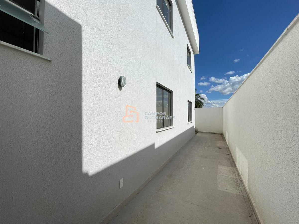 Casa, Vale das Orquídeas, 3 Quartos, 2 Vagas, 1 Suíte