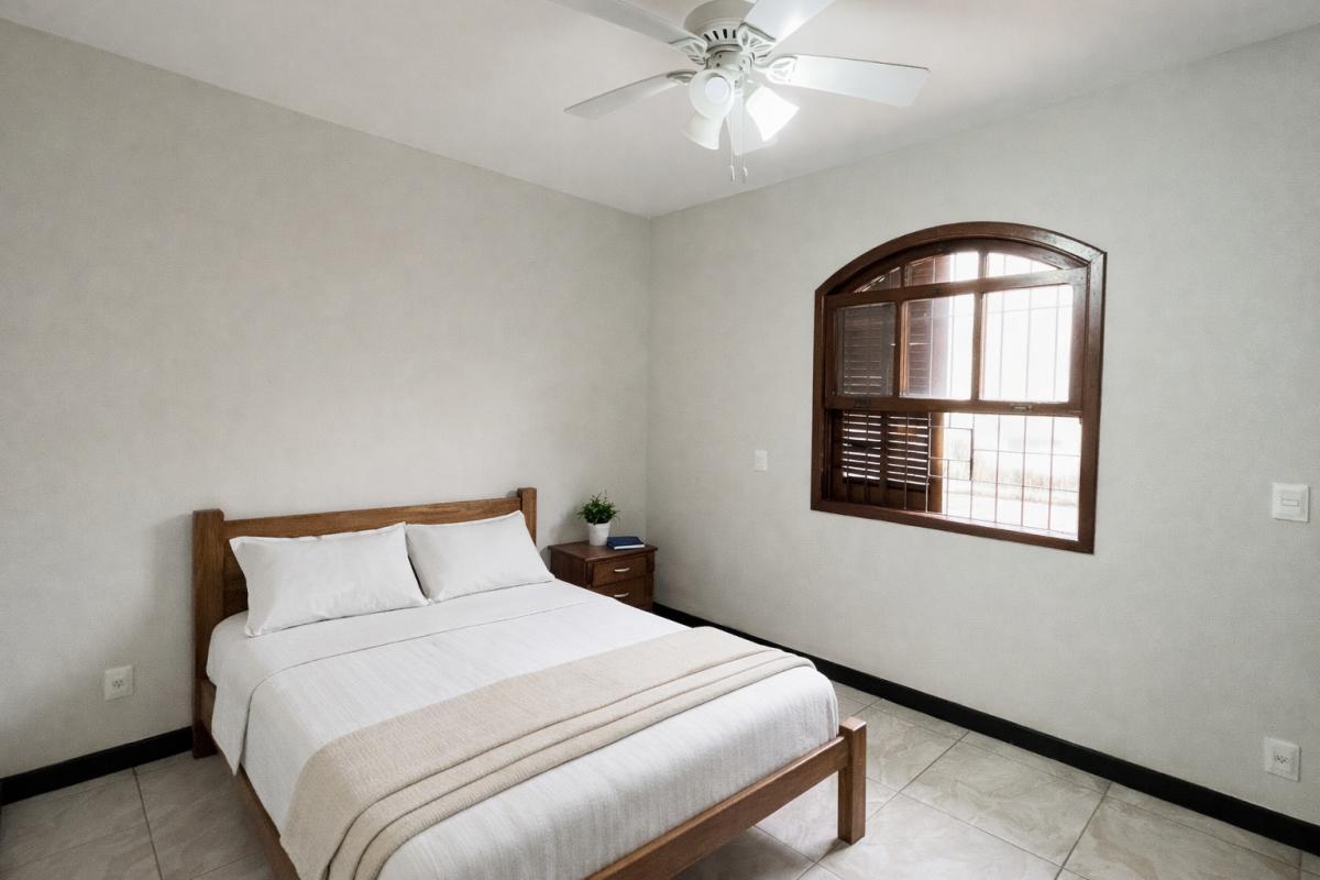 Casa, Itapoã, 5 Quartos, 4 Vagas, 3 Suítes