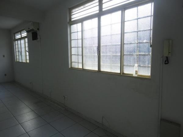 Sala, Funcionários