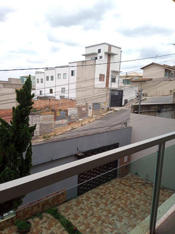 Casa, Europa, 5 Quartos, 4 Vagas, 1 Suíte