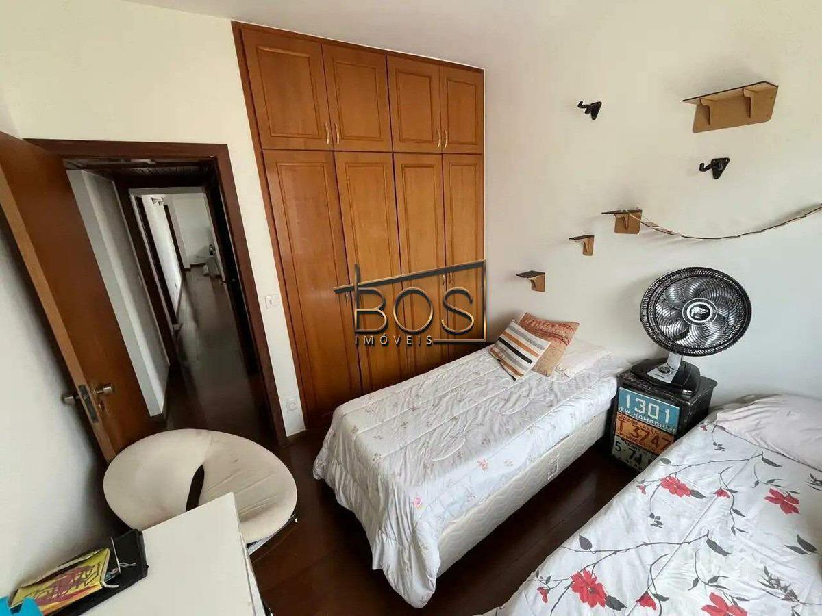 Apartamento, Funcionários, 4 Quartos, 2 Vagas, 1 Suíte