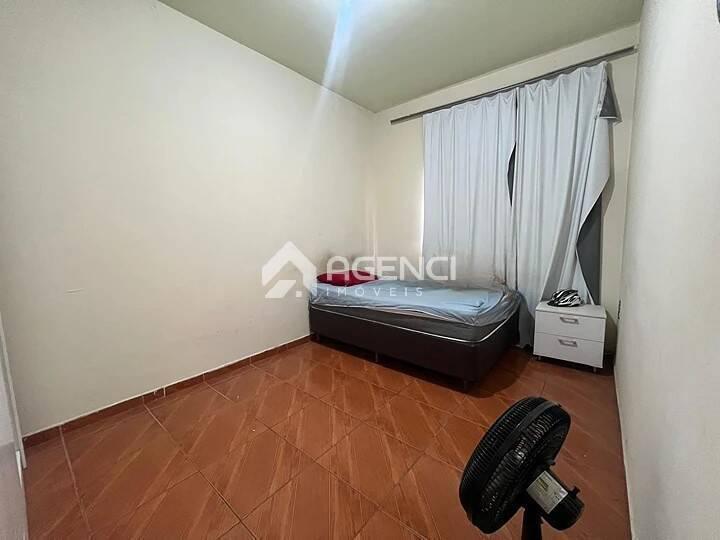 Casa, Camargos, 3 Quartos, 0 Vaga, 0 Suíte