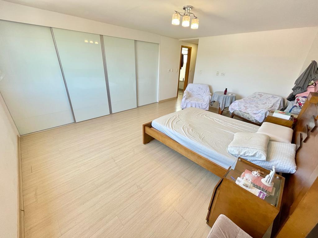 Cobertura, São José, 4 Quartos, 4 Vagas, 2 Suítes