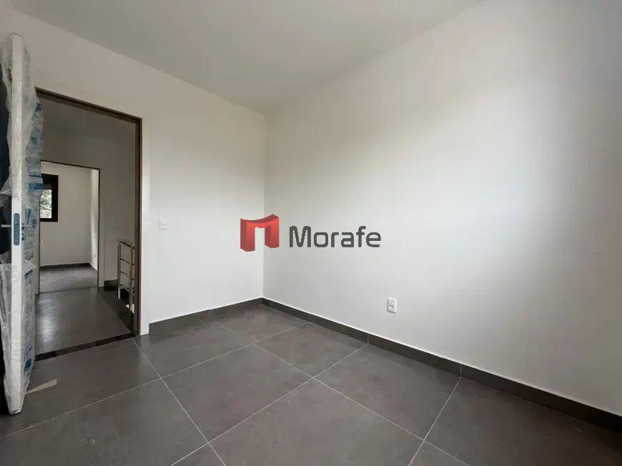 Casa, Santa Branca, 3 Quartos, 2 Vagas, 1 Suíte
