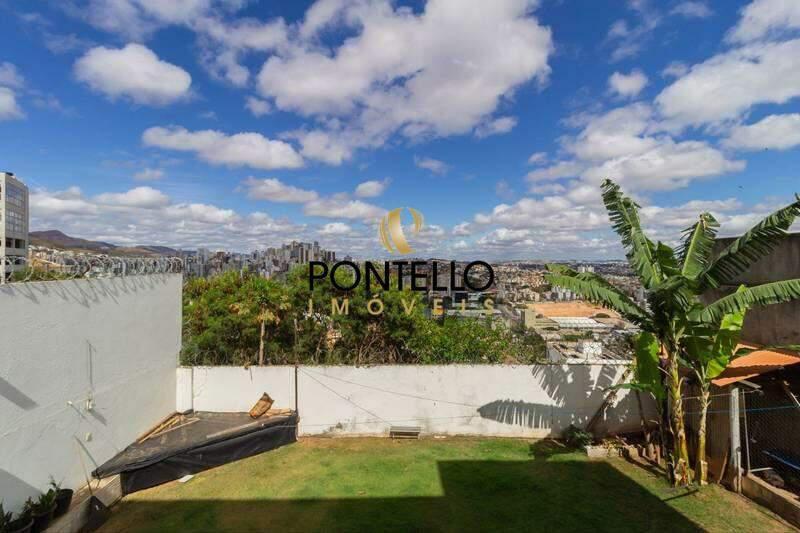 Casa, Estoril, 4 Quartos, 3 Vagas, 4 Suítes