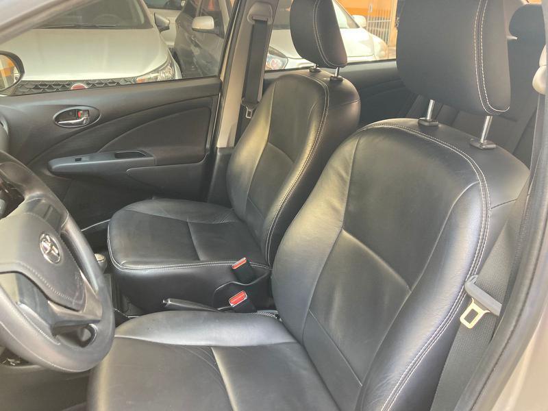 Toyota Etios X Sedan 1.5 Flex 16v 4p Mec.