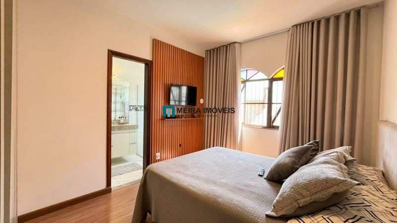 Casa, Alto Barroca, 5 Quartos, 2 Vagas, 2 Suítes