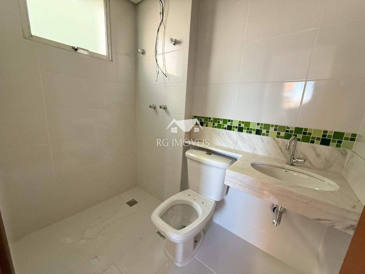 Apartamento, Barreiro, 3 Quartos, 2 Vagas, 1 Suíte
