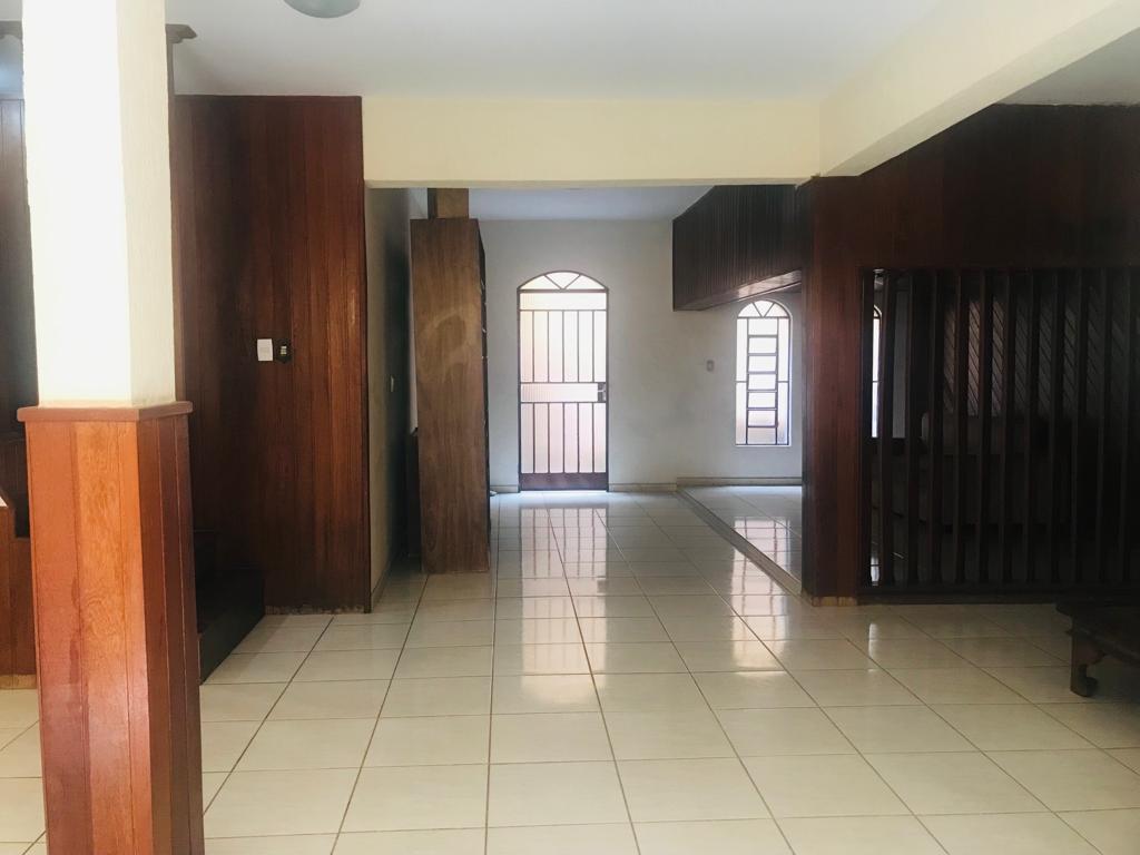 Casa, Tirol, 5 Quartos, 3 Vagas, 1 Suíte