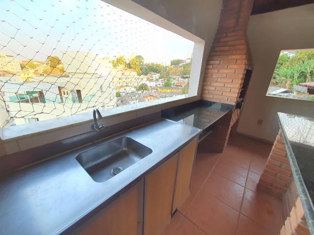 Casa, Sagrada Família, 4 Quartos, 6 Vagas, 1 Suíte