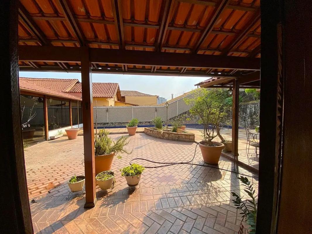 Casa, Santa Lúcia, 5 Quartos, 4 Vagas, 3 Suítes