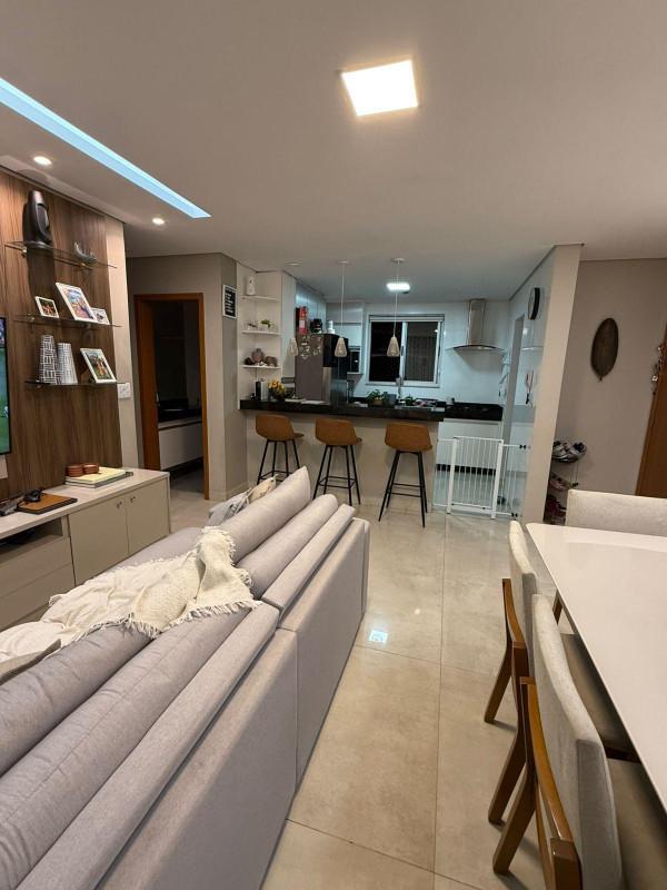 Apartamento, Barreiro, 3 Quartos, 2 Vagas, 1 Suíte