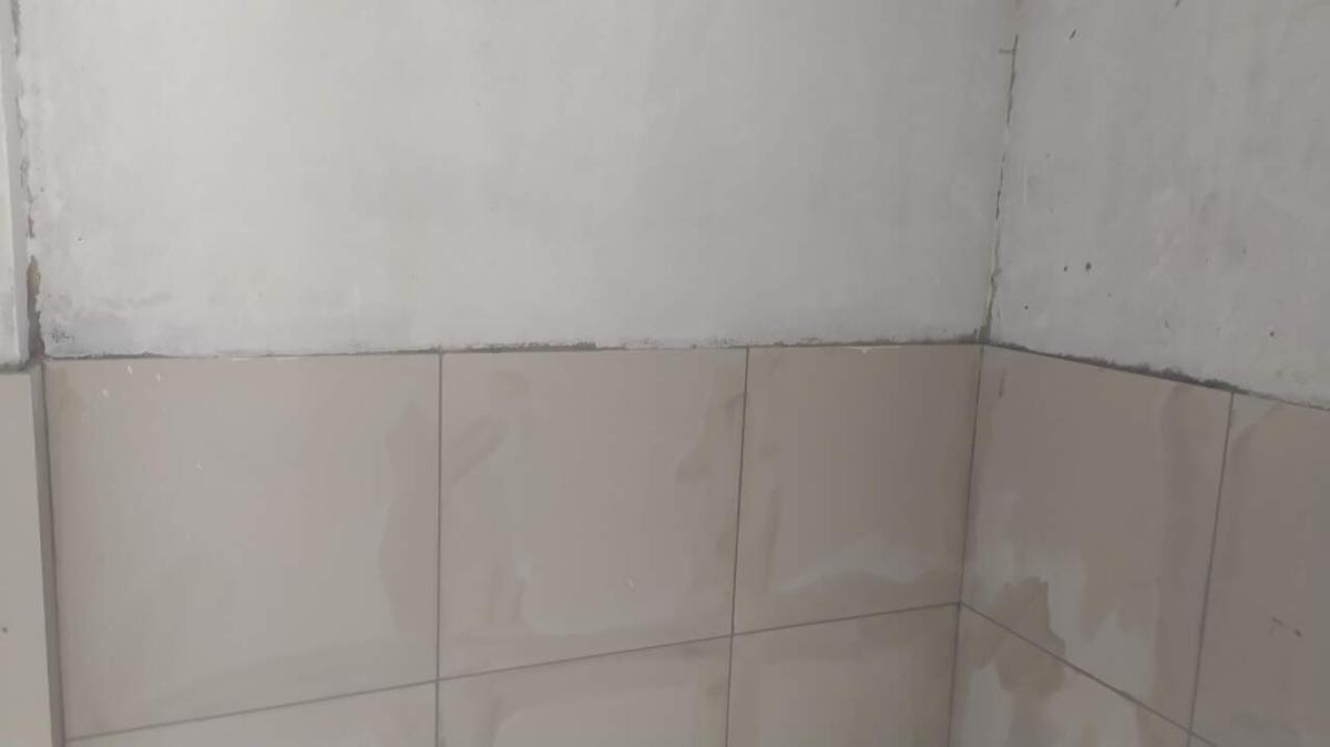 Loja, Estoril, 1 Vaga