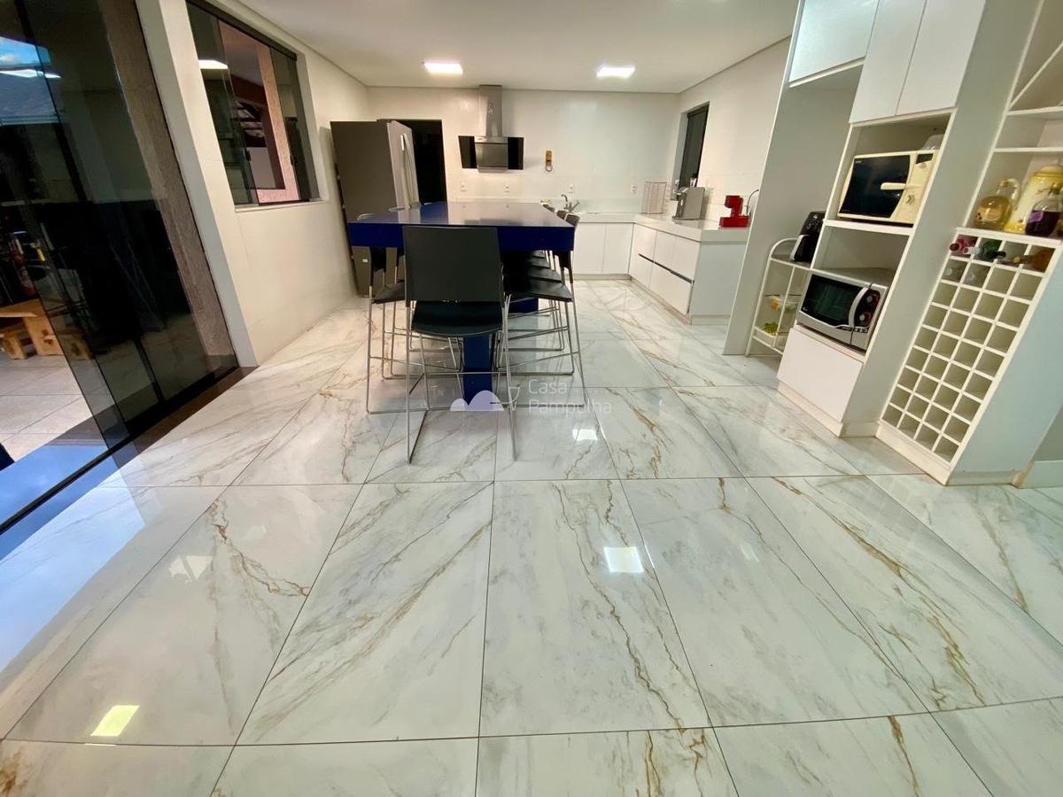 Casa, Residencial Gran Park, 6 Quartos, 8 Vagas, 3 Suítes