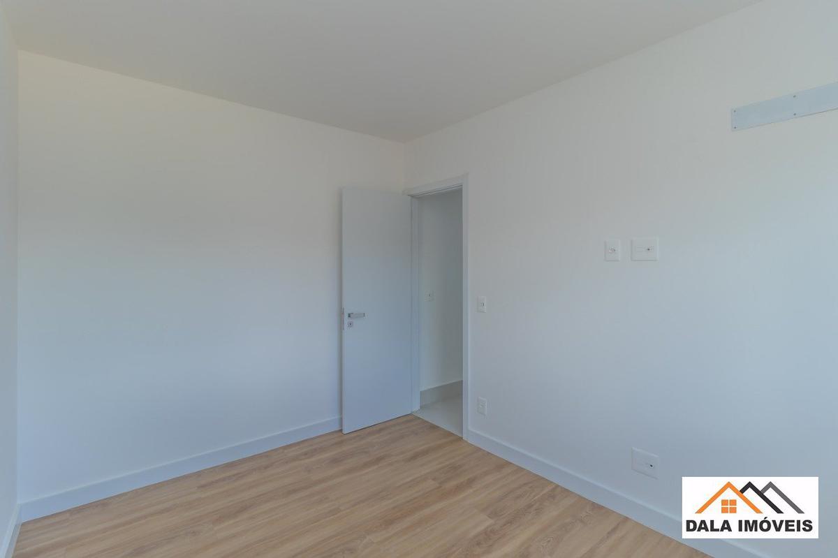Apartamento, Sagrada Família, 3 Quartos, 2 Vagas, 1 Suíte