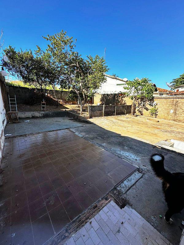 Casa, Centro, 3 Quartos, 3 Vagas, 1 Suíte