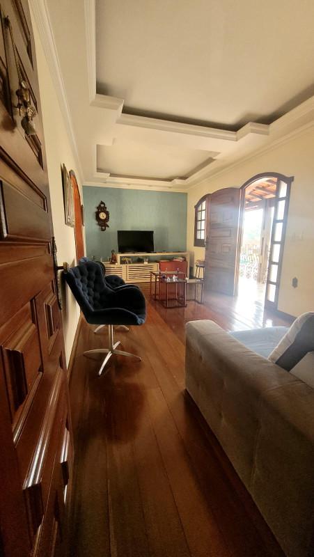 Casa, Paquetá, 3 Quartos, 3 Vagas, 1 Suíte