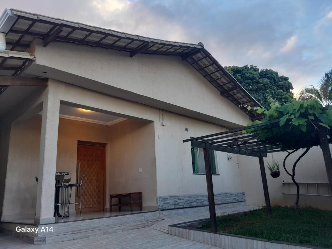 Casa, Jardim Guanabara, 3 Quartos, 4 Vagas, 1 Suíte