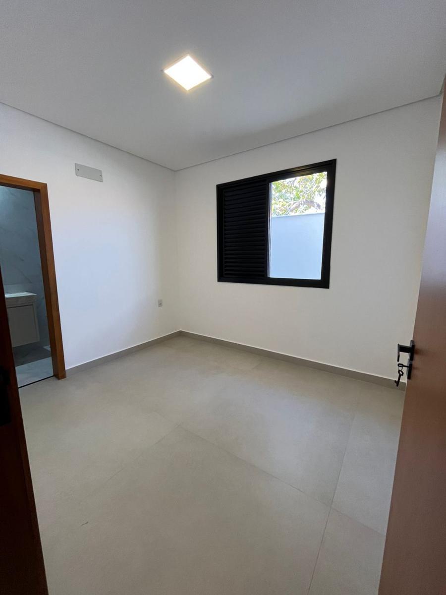 Casa, Joá, 3 Quartos, 4 Vagas, 3 Suítes