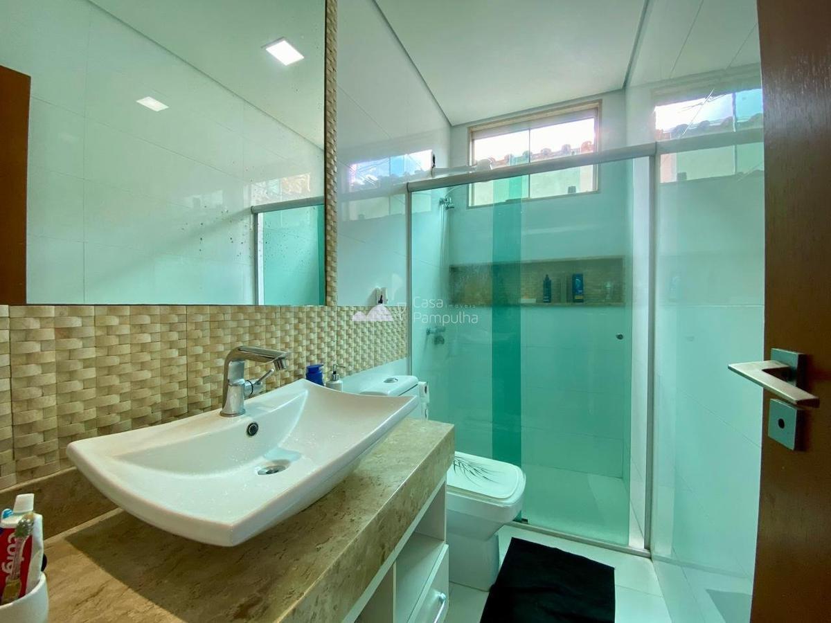 Casa, Céu Azul, 3 Quartos, 5 Vagas, 1 Suíte