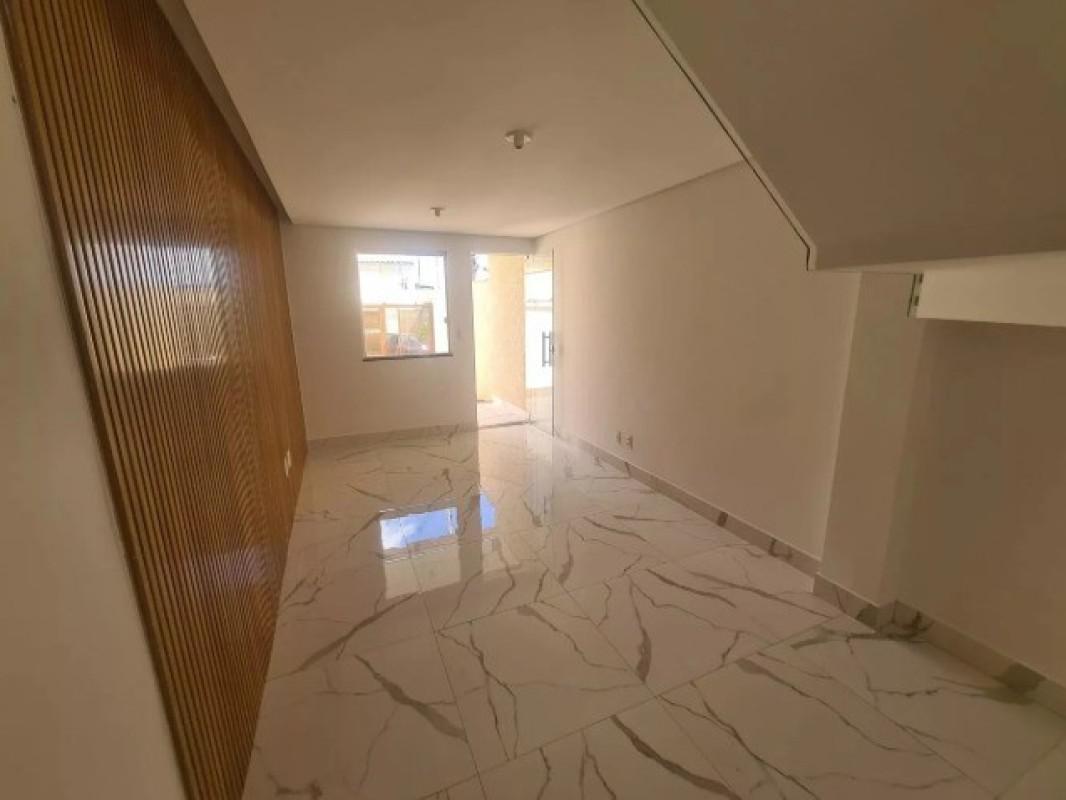 Casa, Candelária, 2 Quartos, 1 Vaga, 2 Suítes