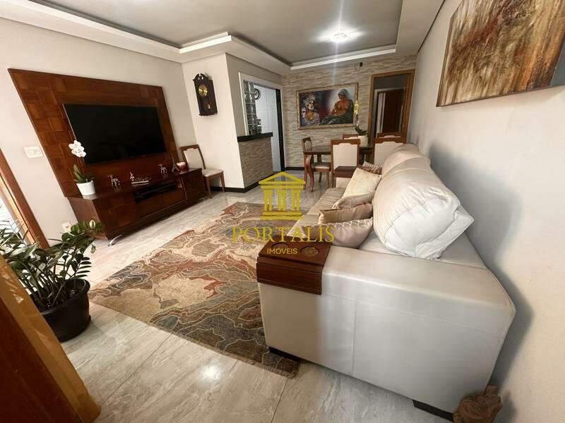 Casa, Fernão Dias, 3 Quartos, 2 Vagas, 1 Suíte