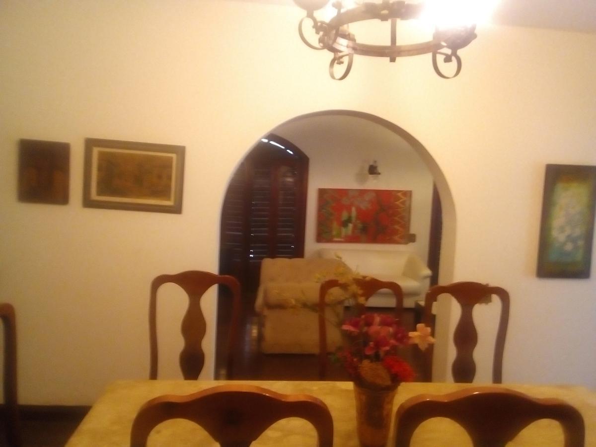 Casa, Santa Lúcia, 5 Quartos, 4 Vagas, 2 Suítes