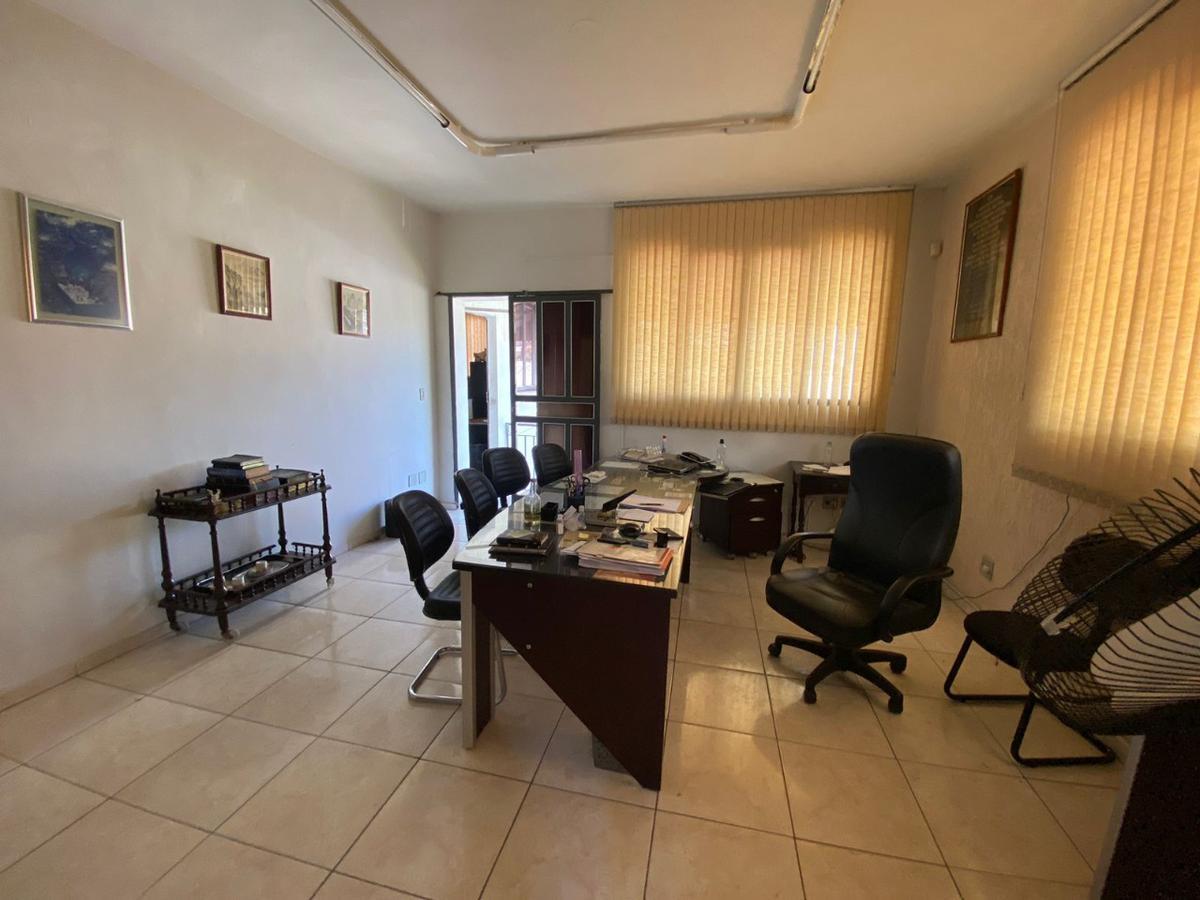 Lote, Colégio Batista, 0 Quarto, 0 Vaga, 2 Suítes