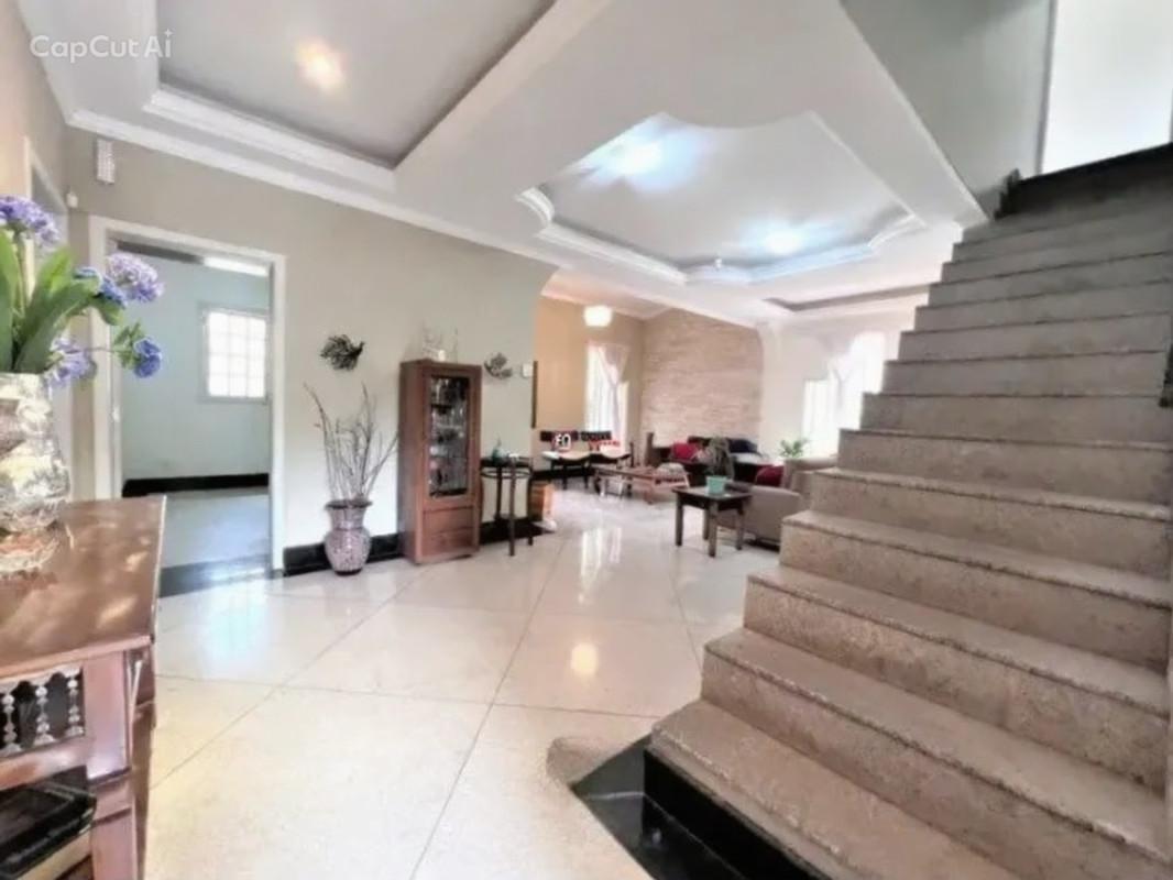 Casa, São Luiz (pampulha), 5 Quartos, 8 Vagas, 2 Suítes