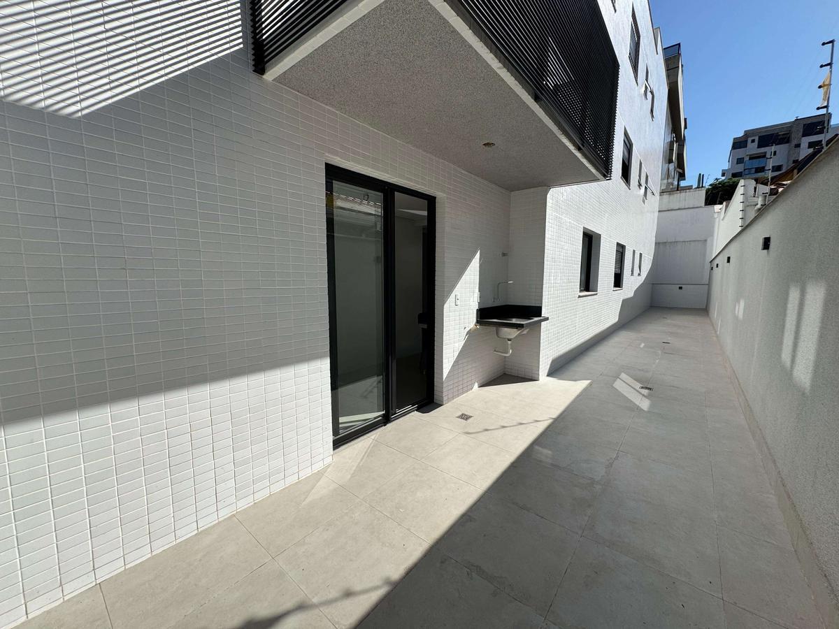 Apartamento, Liberdade, 4 Quartos, 0 Vaga, 2 Suítes