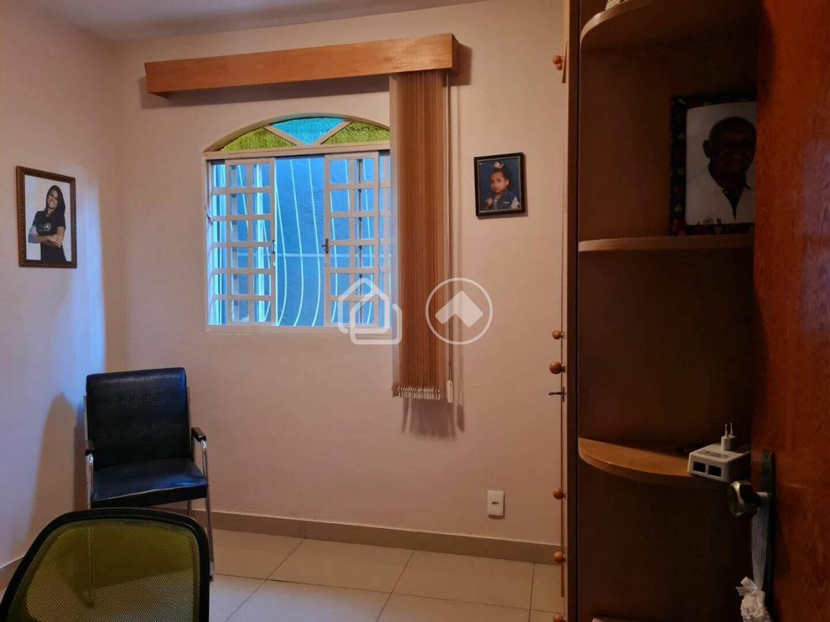 Casa, Palmeiras, 3 Quartos, 2 Vagas, 1 Suíte