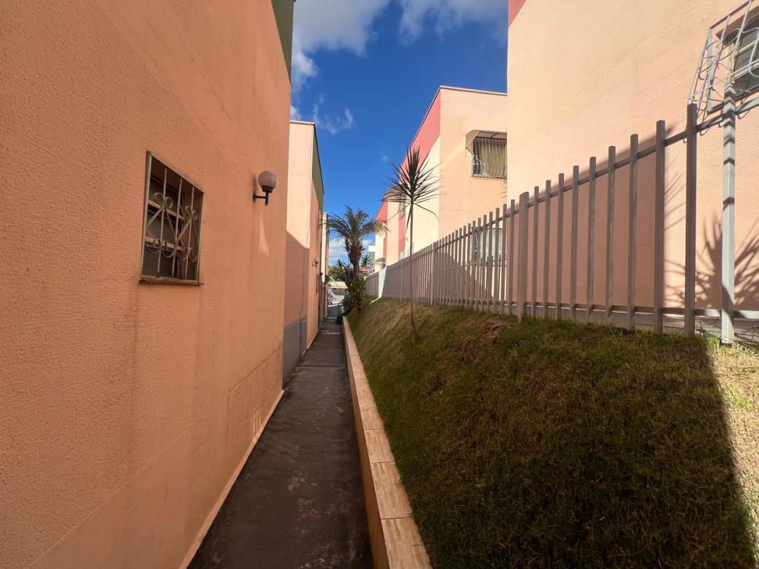 Apartamento, Jardim Riacho das Pedras, 2 Quartos, 1 Vaga