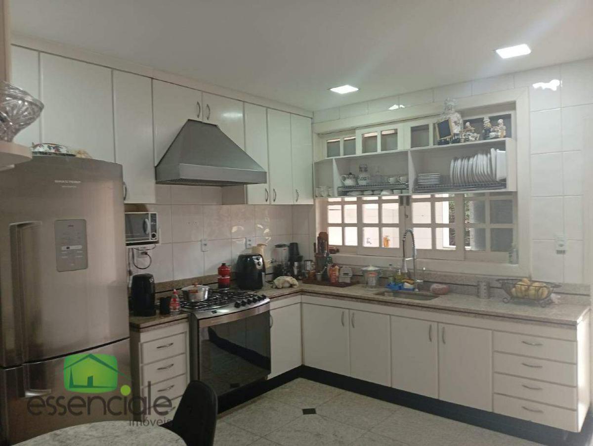 Casa, Monte Castelo, 4 Quartos, 2 Vagas, 3 Suítes