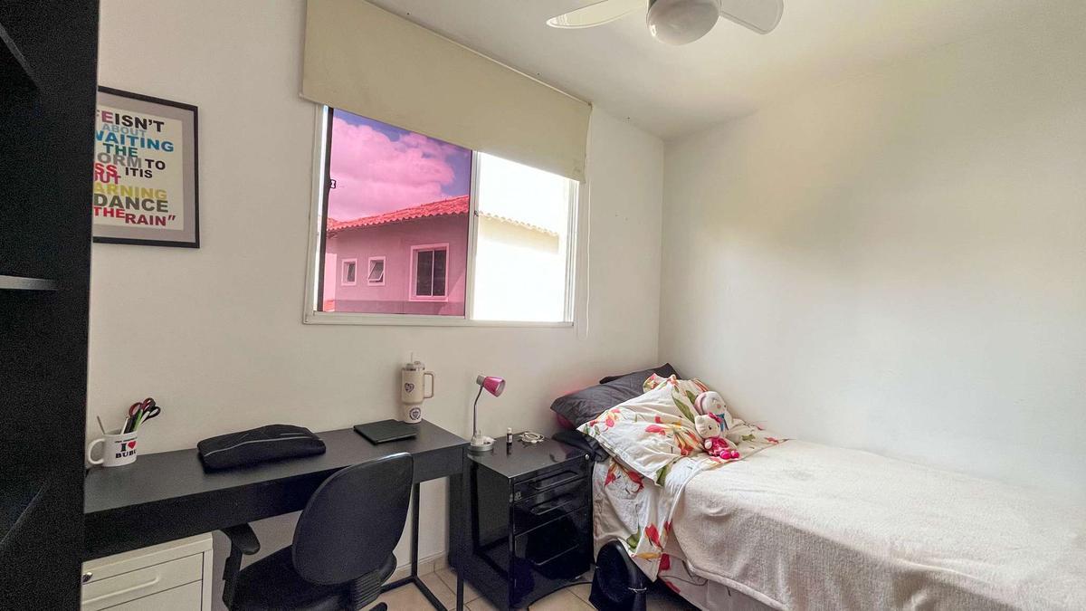 Casa, Castelo, 2 Quartos, 2 Vagas