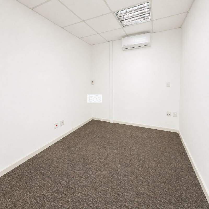 Andar, Centro, 0 Quarto, 4 Vagas