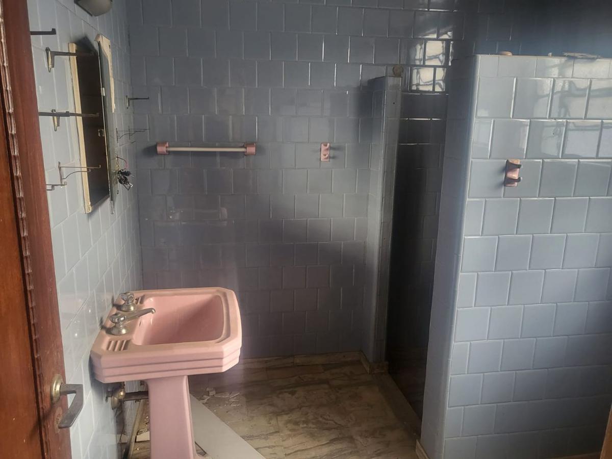 Casa, Floresta, 3 Quartos, 1 Vaga, 1 Suíte