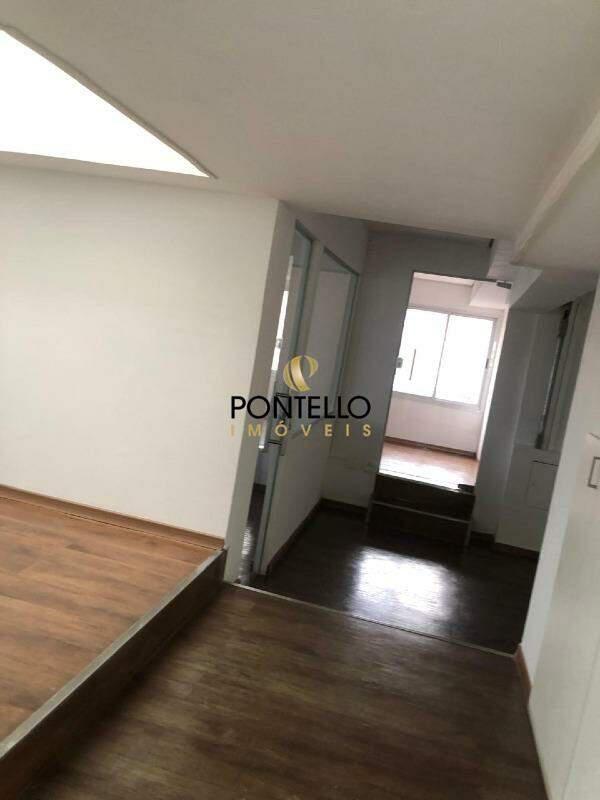 Sala, Estoril, 0 Quarto, 6 Vagas