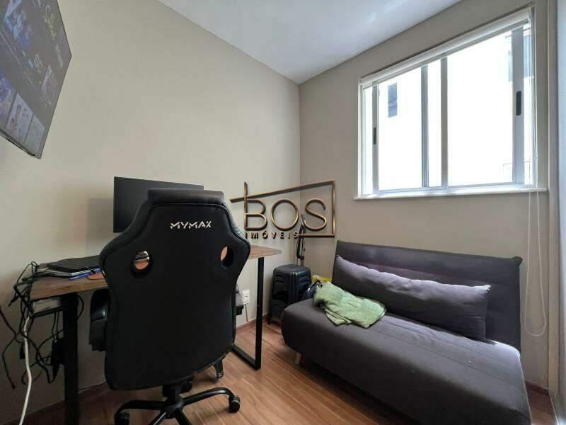 Apartamento, Sagrada Família, 2 Quartos, 1 Vaga