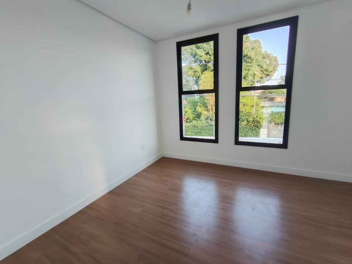 Casa, Planalto, 3 Quartos, 3 Vagas, 1 Suíte