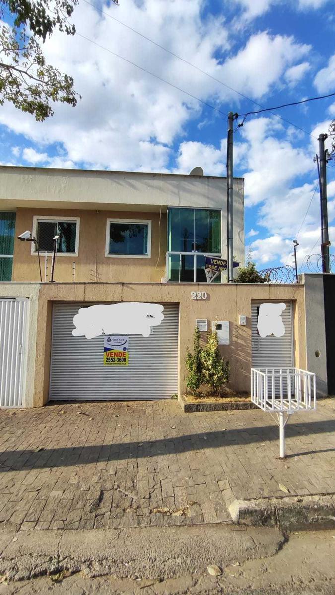 Casa, Cabral, 3 Quartos, 2 Vagas, 1 Suíte