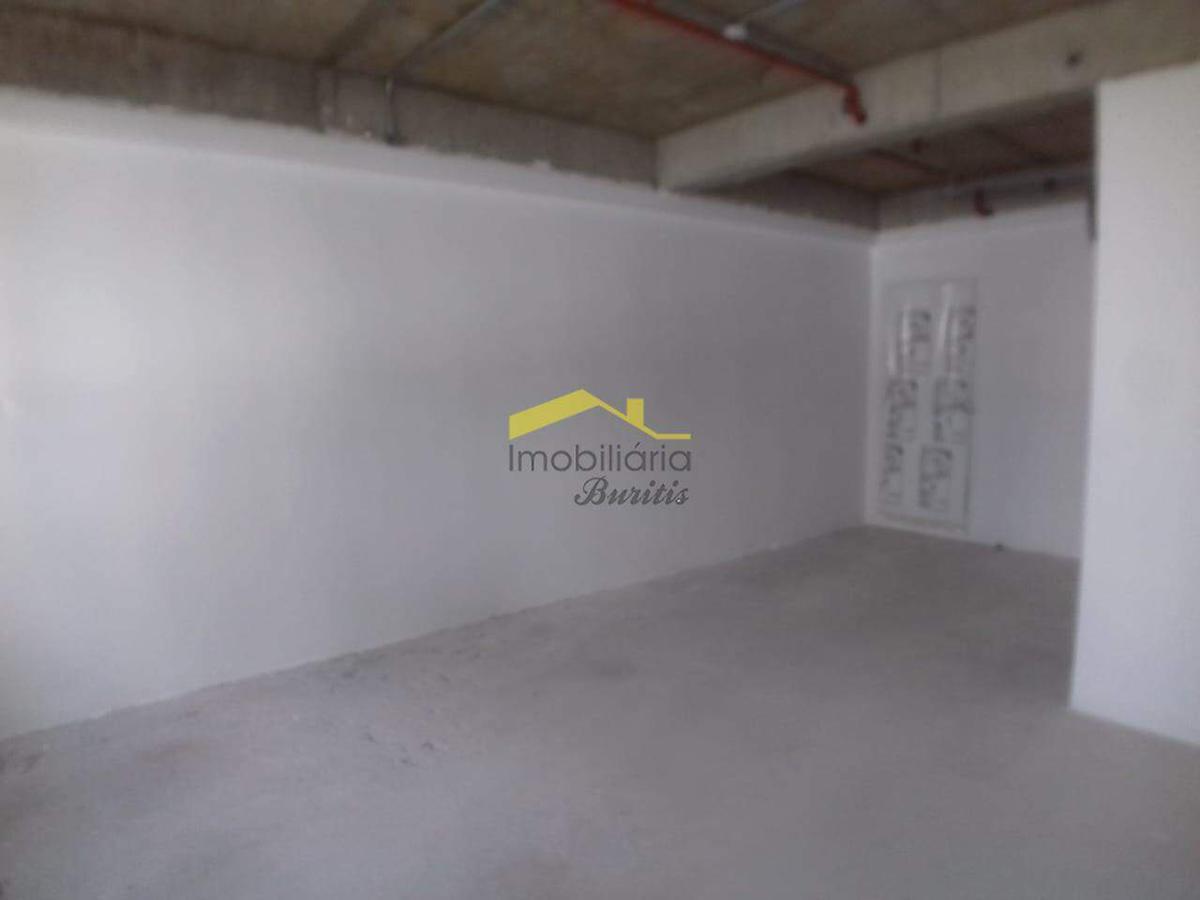 Sala, Vila da Serra, 1 Vaga