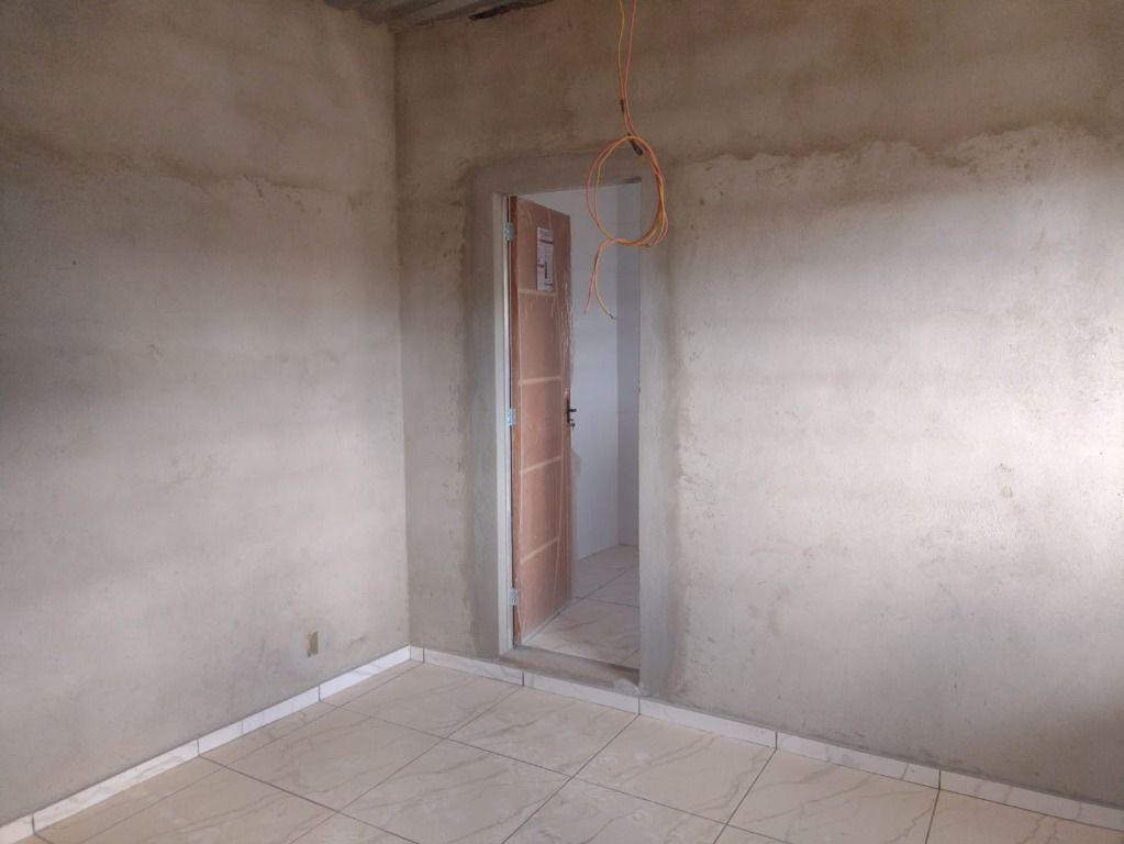 Casa, Santo Antônio (roça Grande), 4 Quartos, 0 Vaga