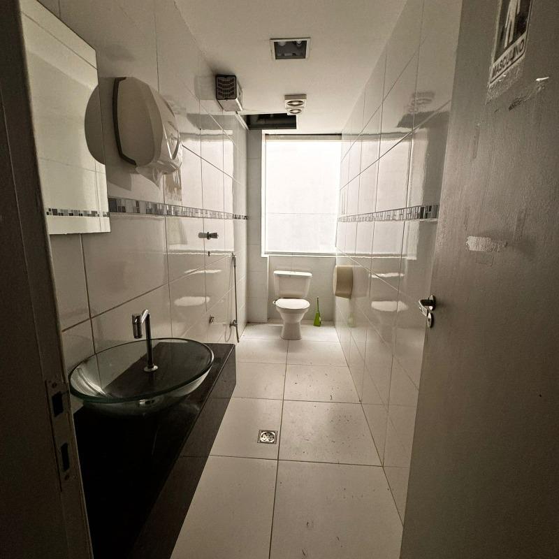 Andar, Estoril, 0 Quarto, 4 Vagas