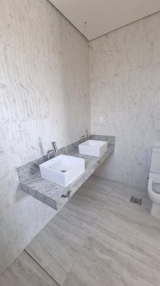 Apartamento, Jaraguá, 4 Quartos, 3 Vagas, 2 Suítes