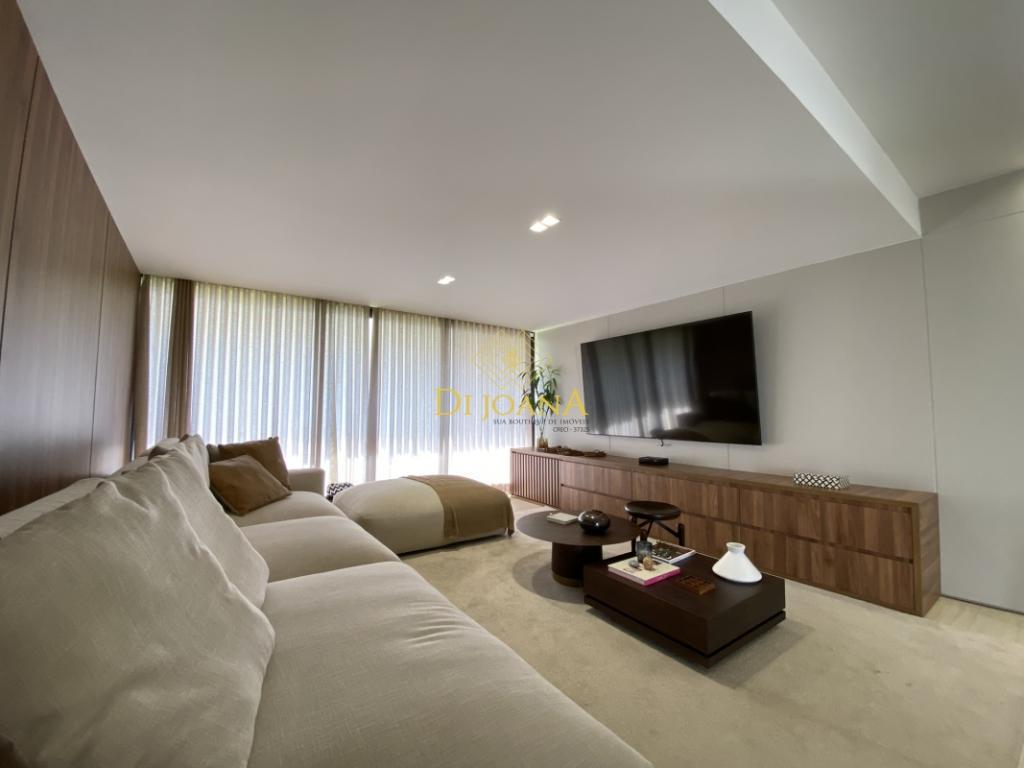 Casa, Ingá Alto, 4 Quartos, 8 Vagas, 4 Suítes