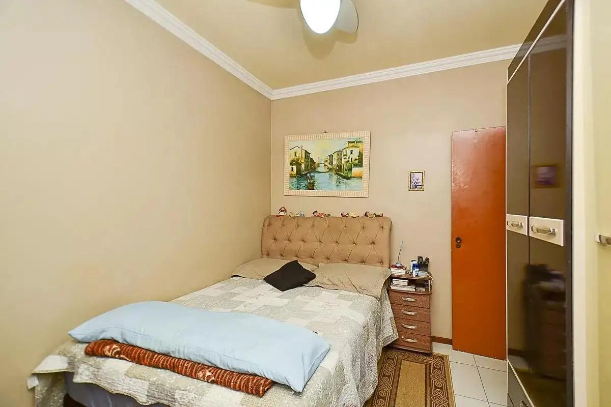 Apartamento, Sagrada Família, 2 Quartos, 1 Vaga, 1 Suíte