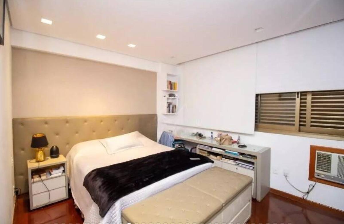 Apartamento, Funcionários, 4 Quartos, 5 Vagas, 2 Suítes
